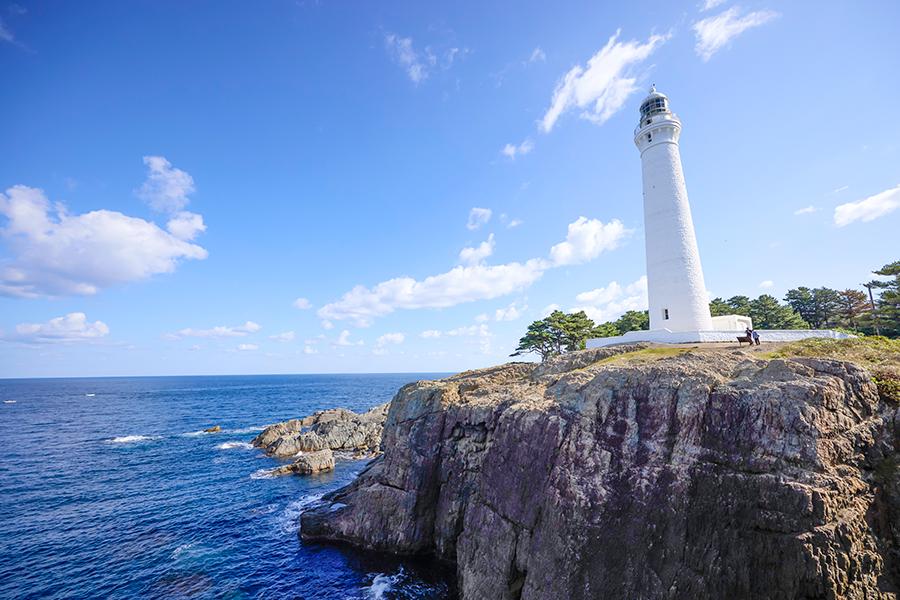 Hinomisaki lighthouse on the white cliffs of the Izumo coast